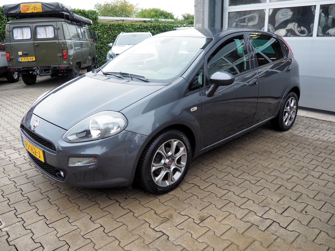 Fiat Punto - 0.9 TwinAir Sempre CLIMA CRUISE NAVI PARKEER S. TREKH.