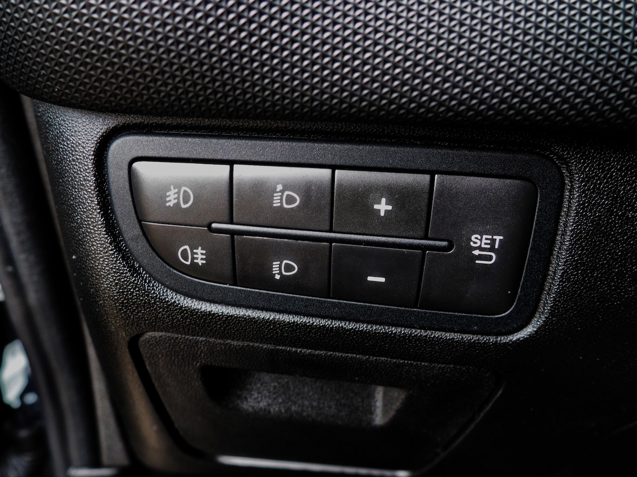 Fiat Punto - 0.9 TwinAir Sempre CLIMA CRUISE NAVI PARKEER S. TREKH.