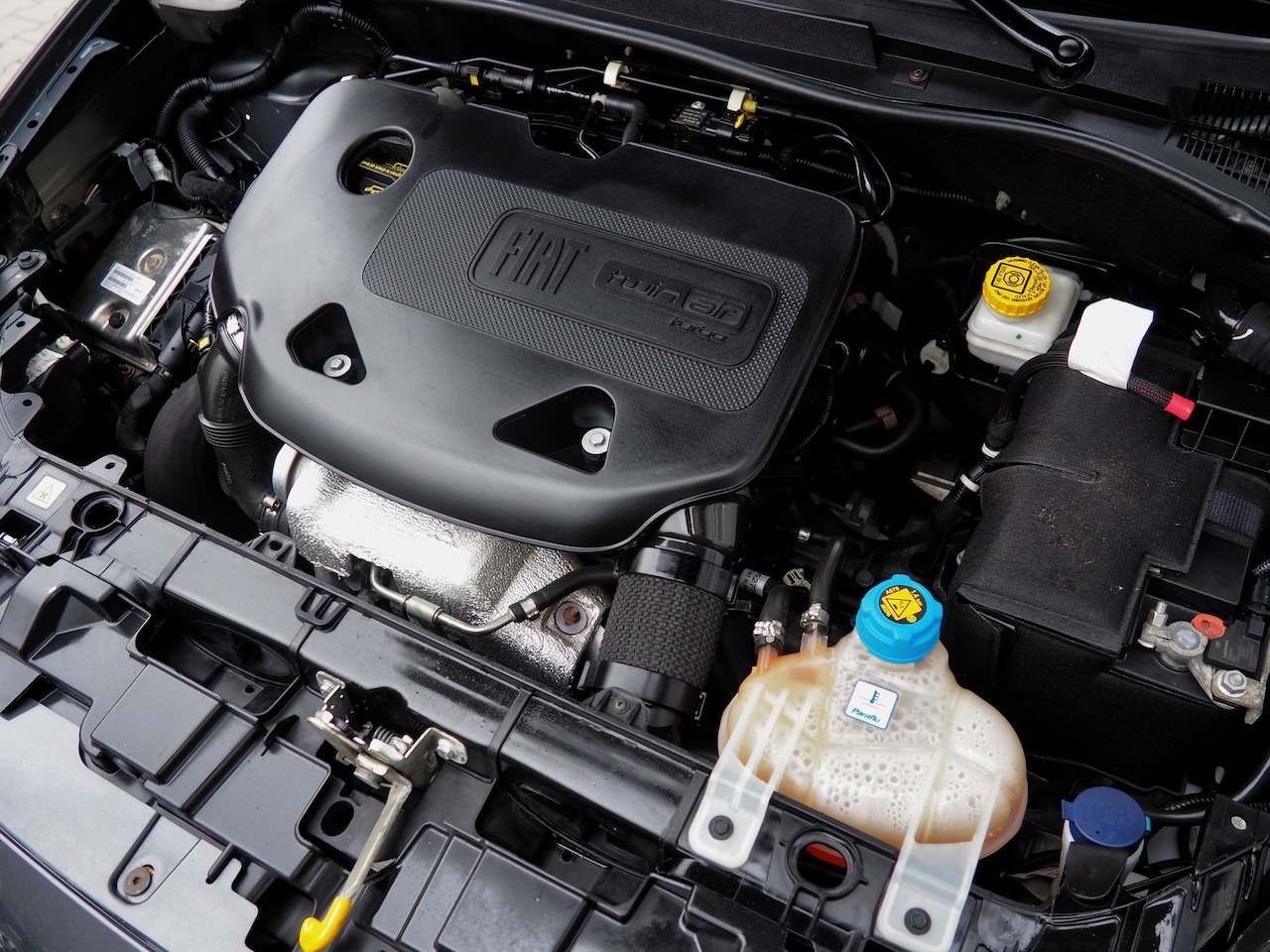 Fiat Punto - 0.9 TwinAir Sempre CLIMA CRUISE NAVI PARKEER S. TREKH.