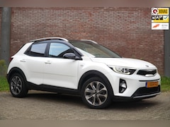 Kia Stonic - 1.0 T-GDi Sports Edition, Navi, Airco, Cruise Control, Camera, Luxe Bekleding, Ned. Auto