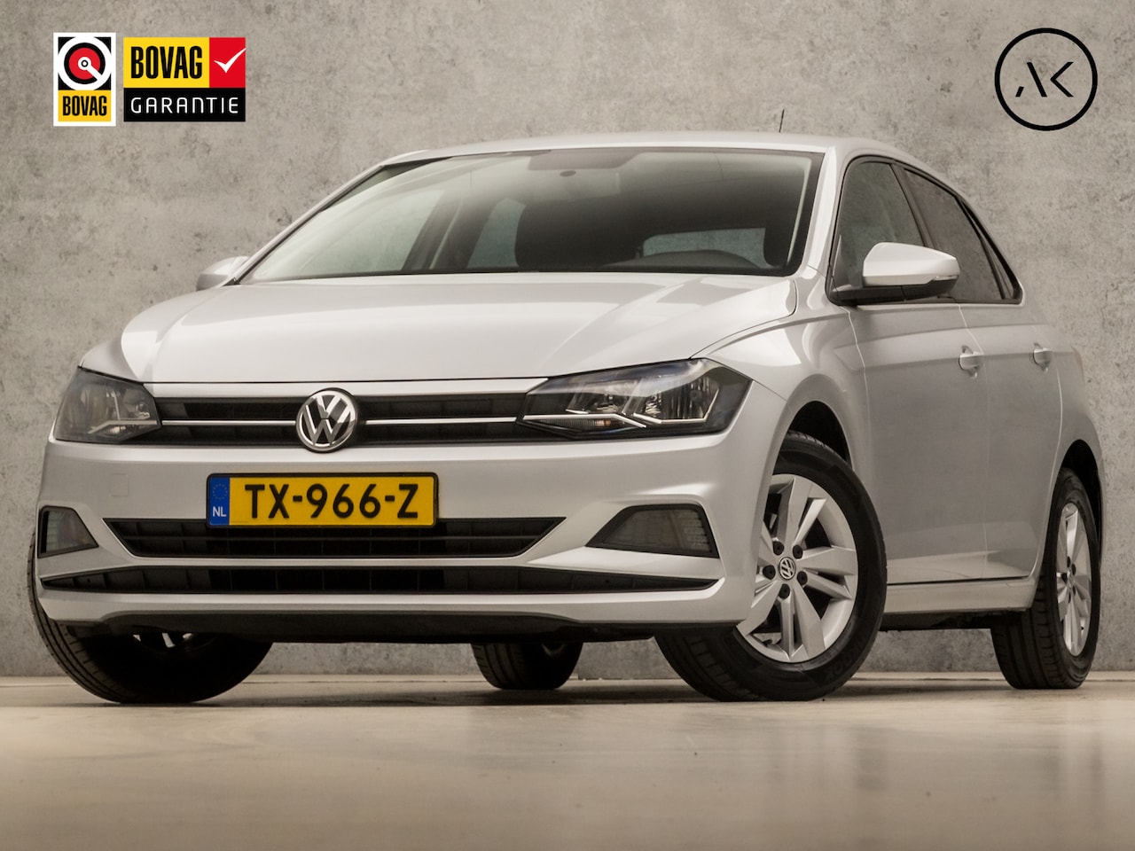 Volkswagen Polo - 1.0 TSI Sportline Automaat (APPLE CARPLAY, ADAPTIVE CRUISE, TREKHAAK, SPORTSTOELEN, LM VEL - AutoWereld.nl