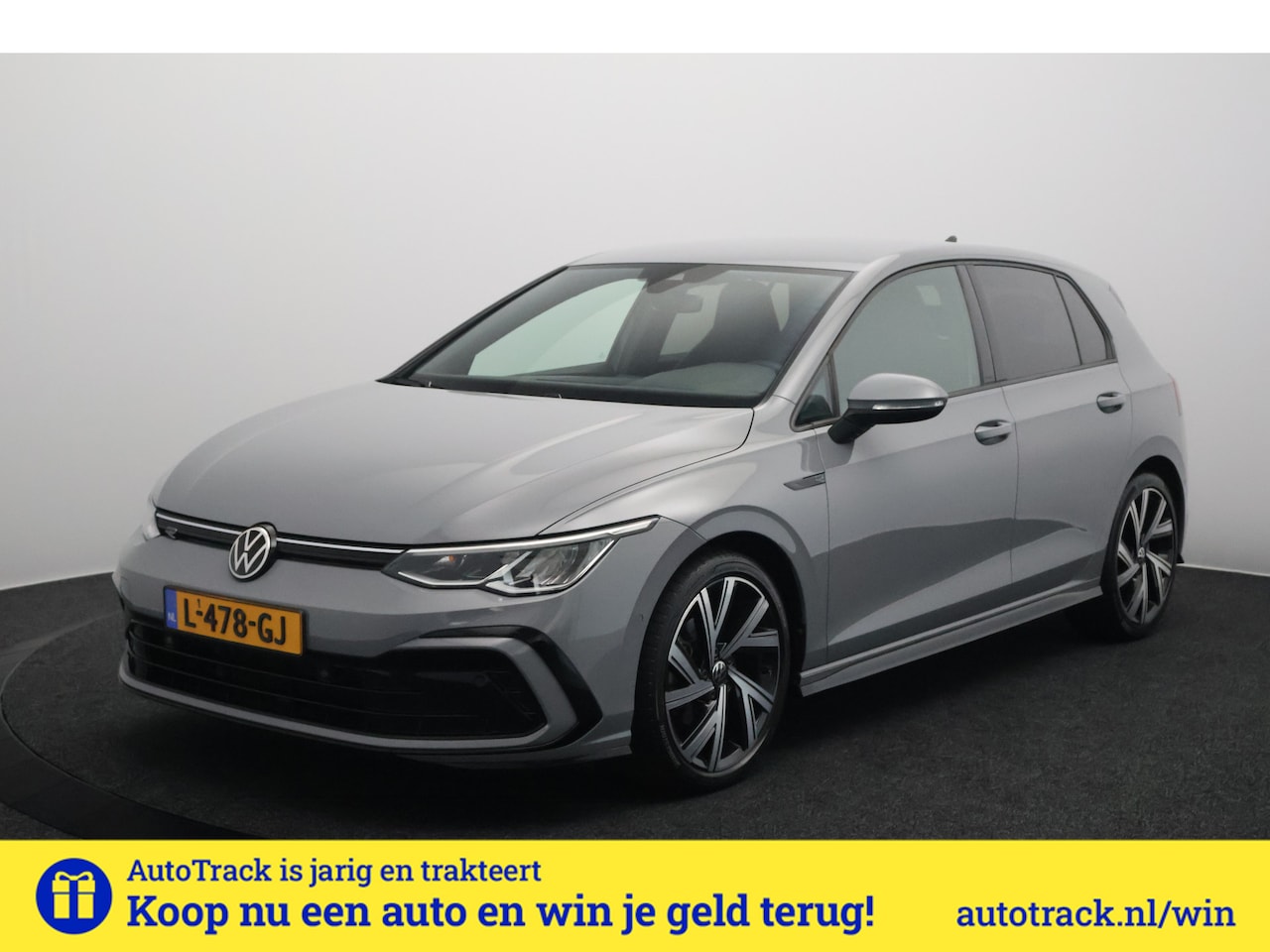 Volkswagen Golf - 1.5 TSI R-Line | Virtual Display | Moonstone Grey | Getint Glas | Led | Sfeerverlichting - AutoWereld.nl
