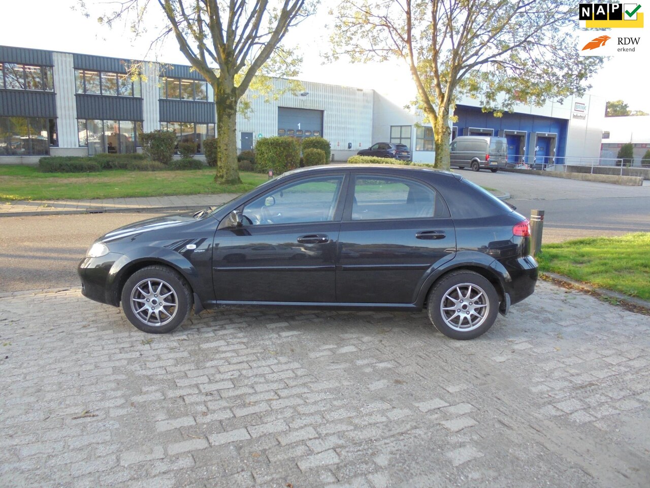 Chevrolet Lacetti - 2.0 TCDI Style 2.0 TCDI Style - AutoWereld.nl