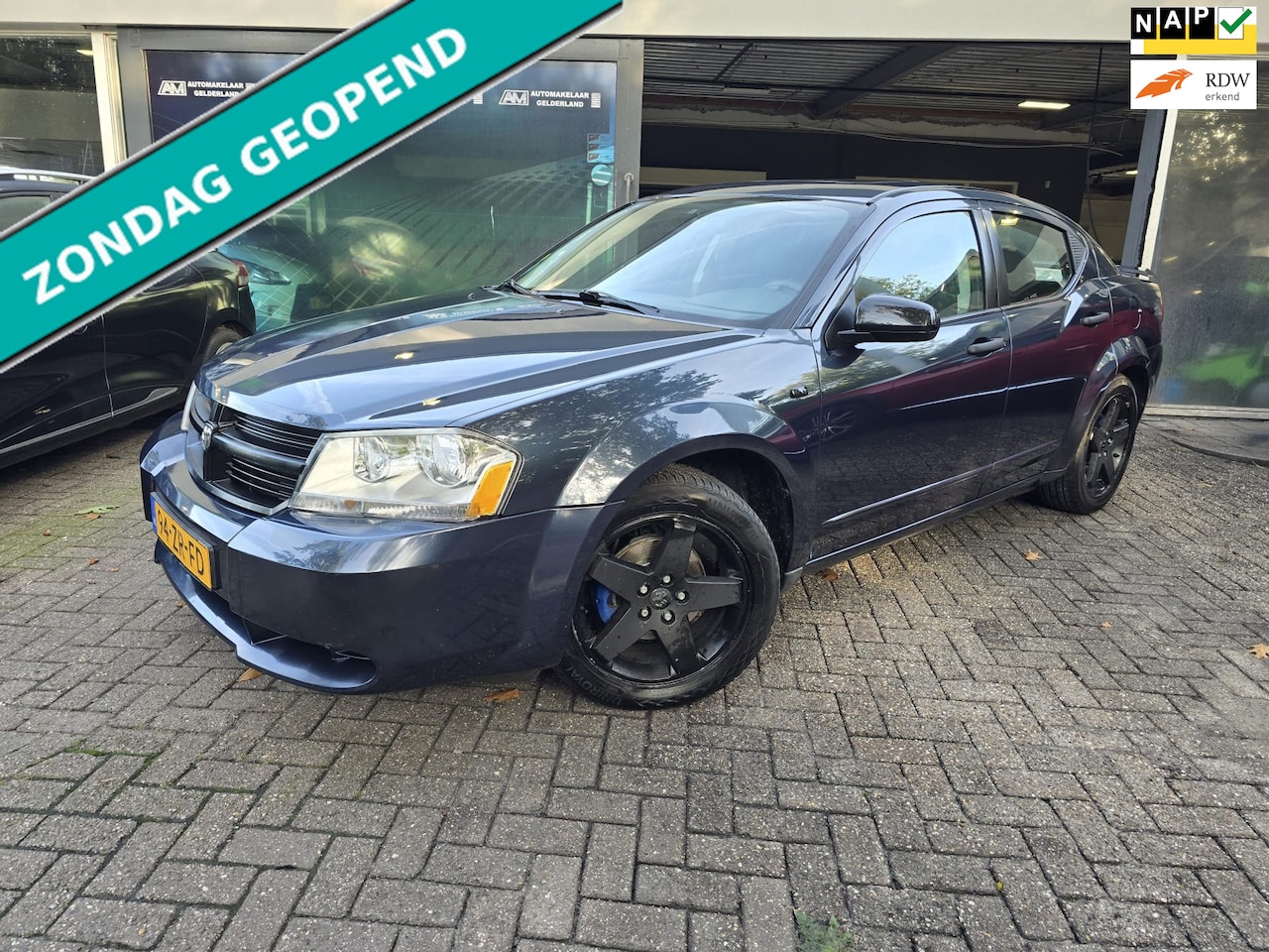 Dodge Avenger - 2.0 SE | 12MND GARANTIE | NW APK | AIRCO | ANDROID | SCHUIFDAK | - AutoWereld.nl