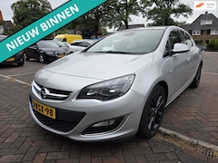 Opel Astra - 1.4 Turbo Sport NETTE AUTO RIJDT EN SCHAKELT GOED