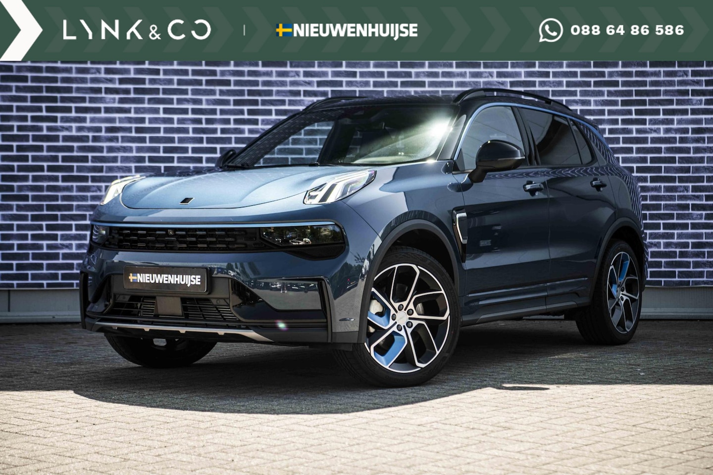 Lynk & Co 01 - 1.5 | Panoramadak | Adaptive cruise control | LED koplampen | 360° Camera | 20 inch velgen - AutoWereld.nl