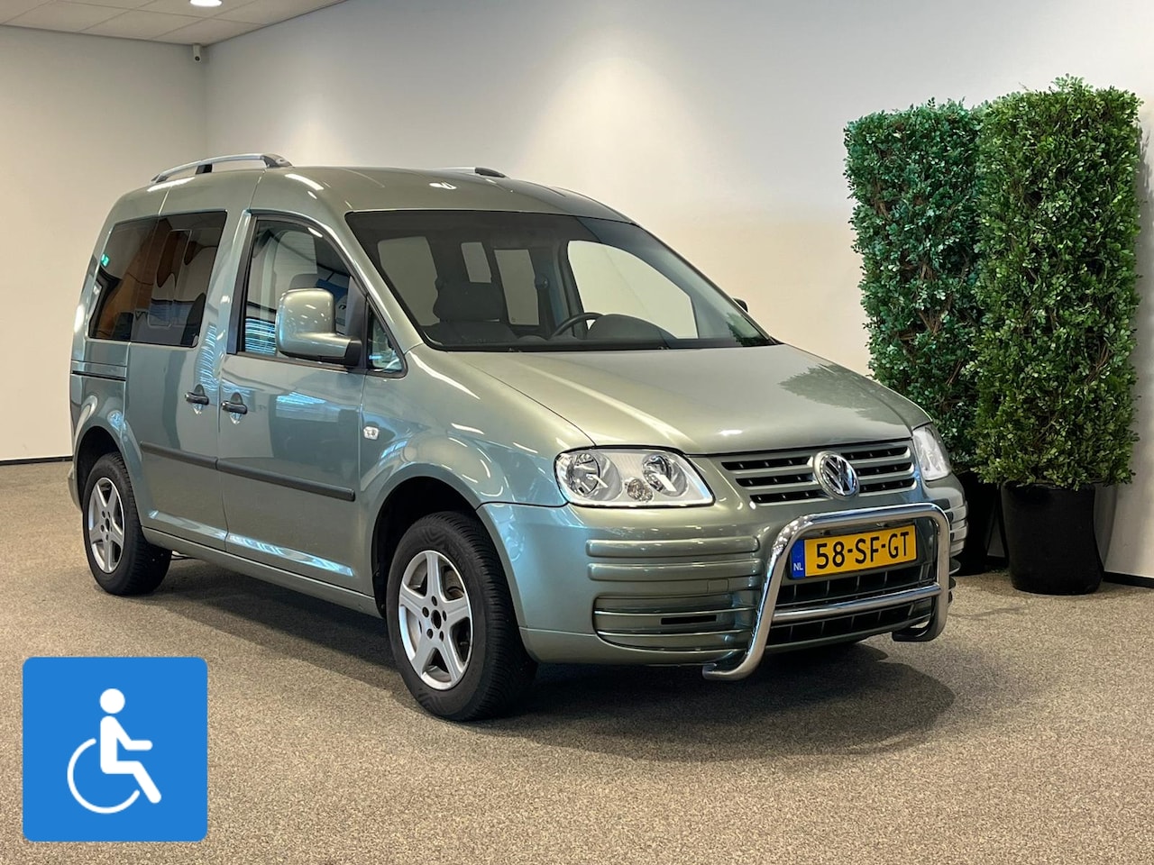 Volkswagen Caddy - Rolstoelauto 3+1 of 5+0 - AutoWereld.nl