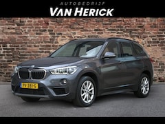 BMW X1 - SDrive18i Executive |Navigatie| Trekhaak | Achteruitrijcamera