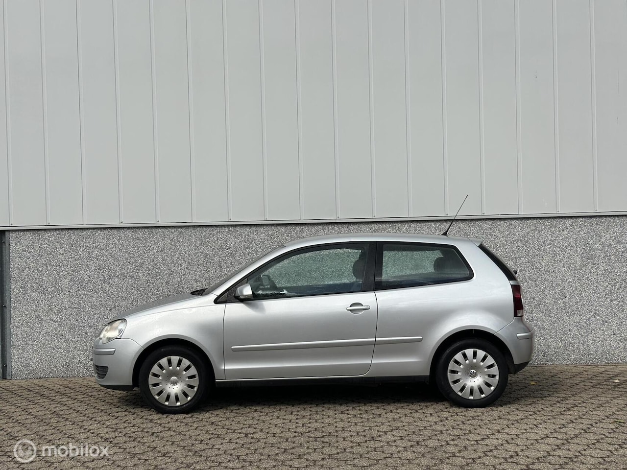 Volkswagen Polo - 1.4-16V Comfortline 1.4-16V Comfortline - AutoWereld.nl