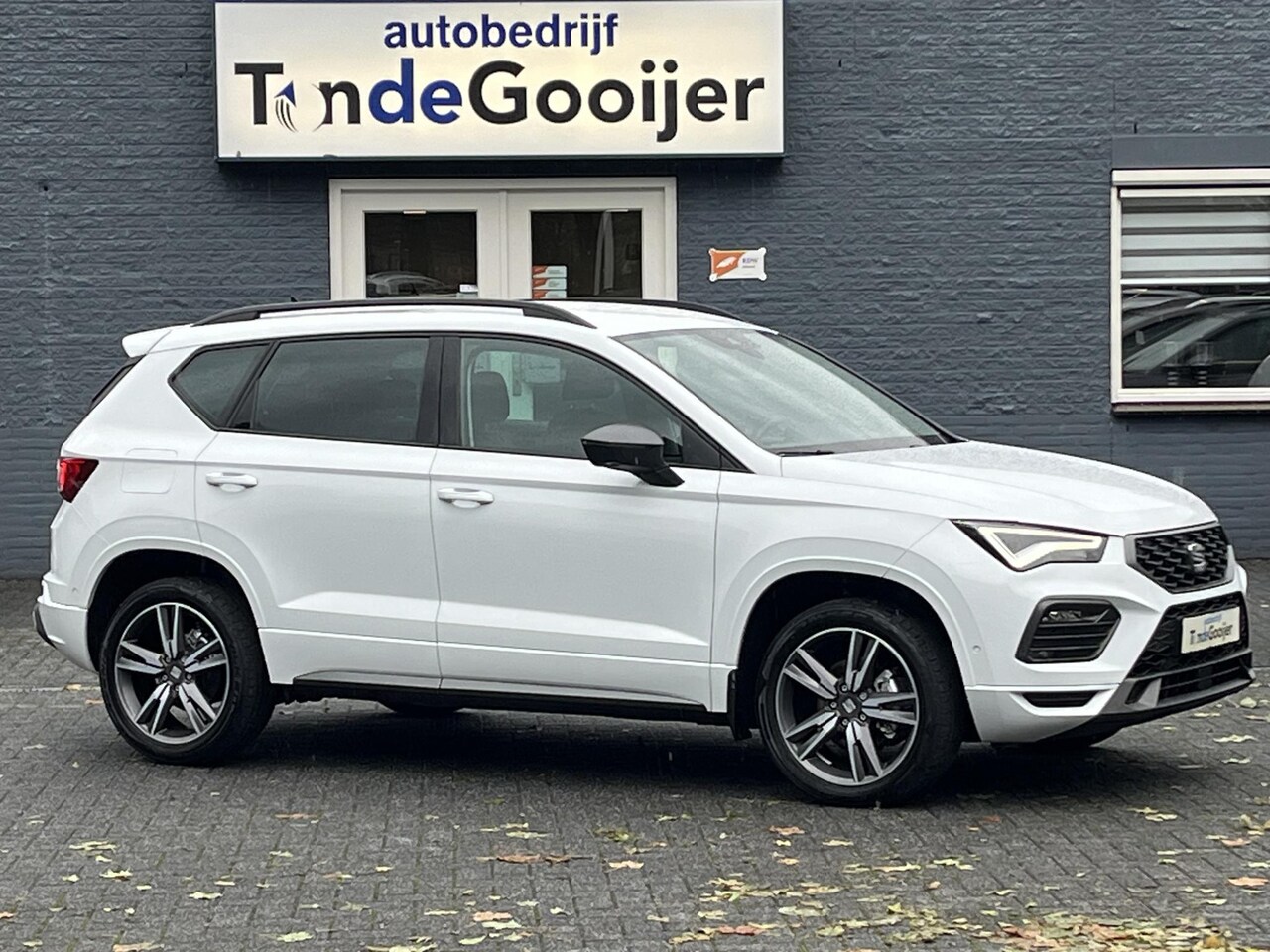 SEAT Ateca - 1.5 TSi DSG FR Business Intense | NAV. | EL. TREKHAAK | STANDKACHEL | CAMERA | - AutoWereld.nl