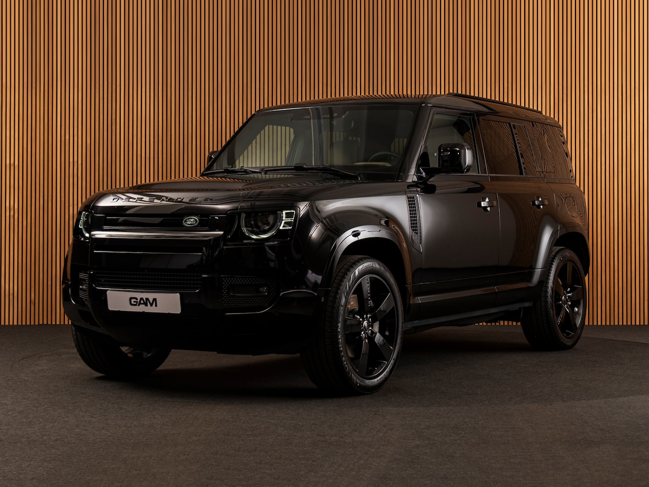 Land Rover Defender 110 - 2.0 P300e 110 X-Dynamic HSE 22"-HUD-PANO-MERIDIAN - AutoWereld.nl