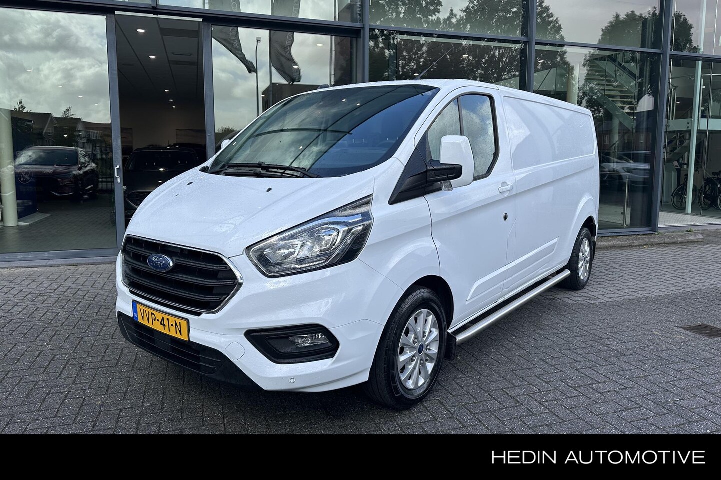 Ford Transit Custom - 300 2.0 TDCI L2H1 Limited 300 2.0 TDCI L2H1 Limited - AutoWereld.nl