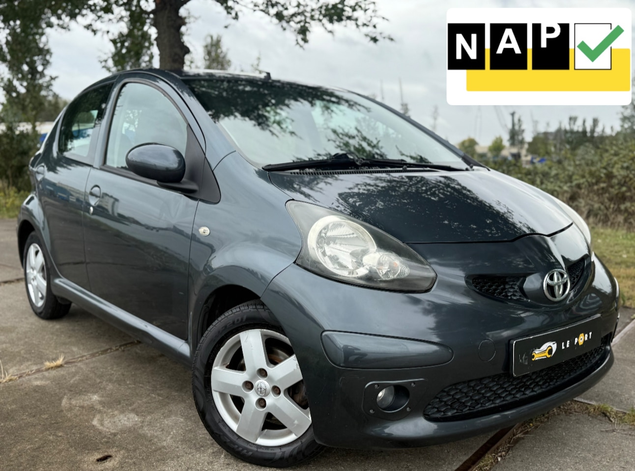 Toyota Aygo - 1.0-12V Sport NIEUWE APK | NAP - AutoWereld.nl