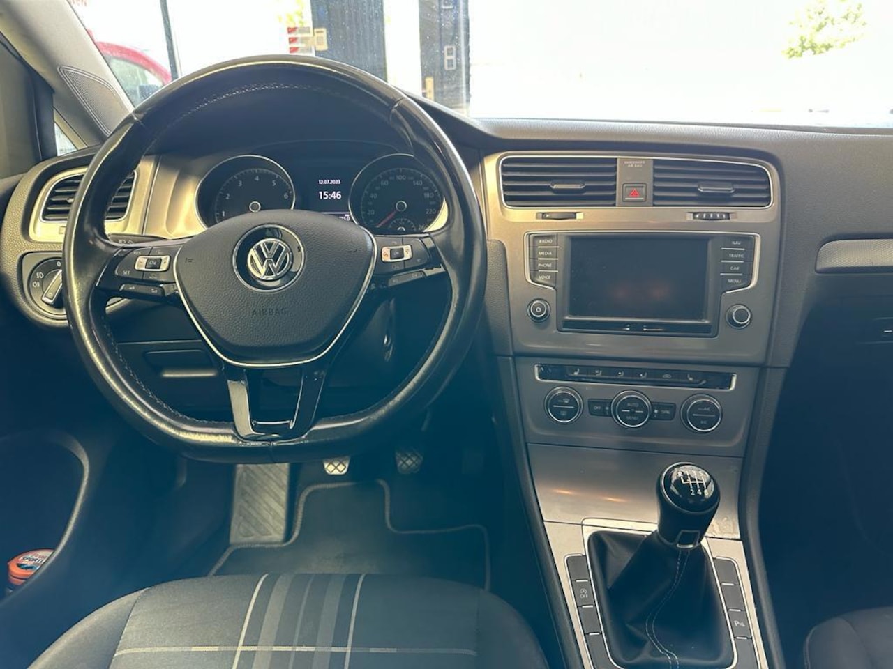 Volkswagen Golf - 1.4 TSI Business Edition R Connected 1.4 TSI Business Edition R Connected - AutoWereld.nl