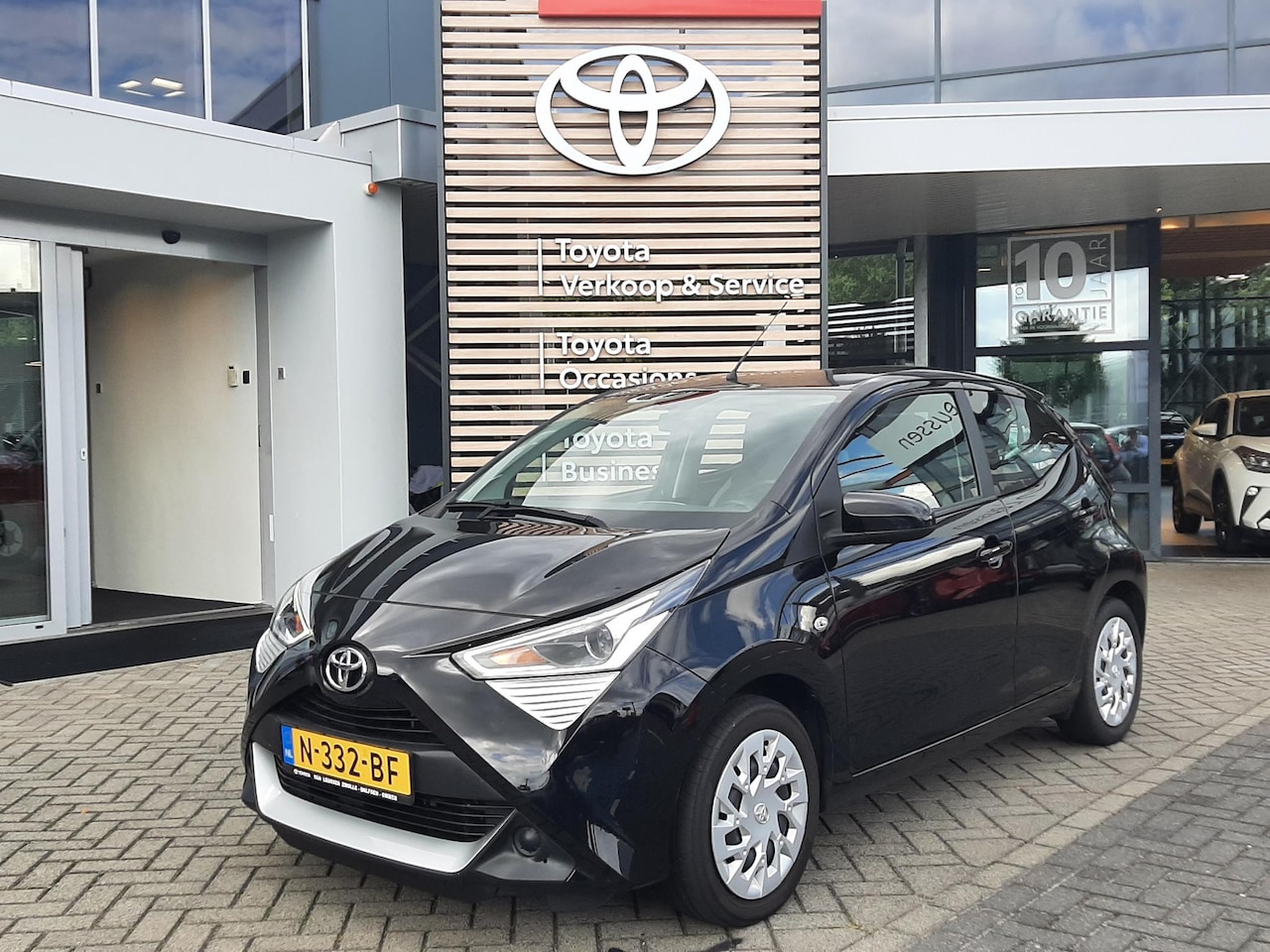 Toyota Aygo - 1.0 VVT-i x-play 1.0 VVT-i x-play - AutoWereld.nl