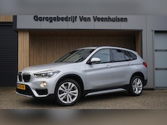 BMW X1 - sDrive18i 140pk High Executive Pano.Dak Sportstoelen Trekhaak 18inch LM Keyless LED A-Came