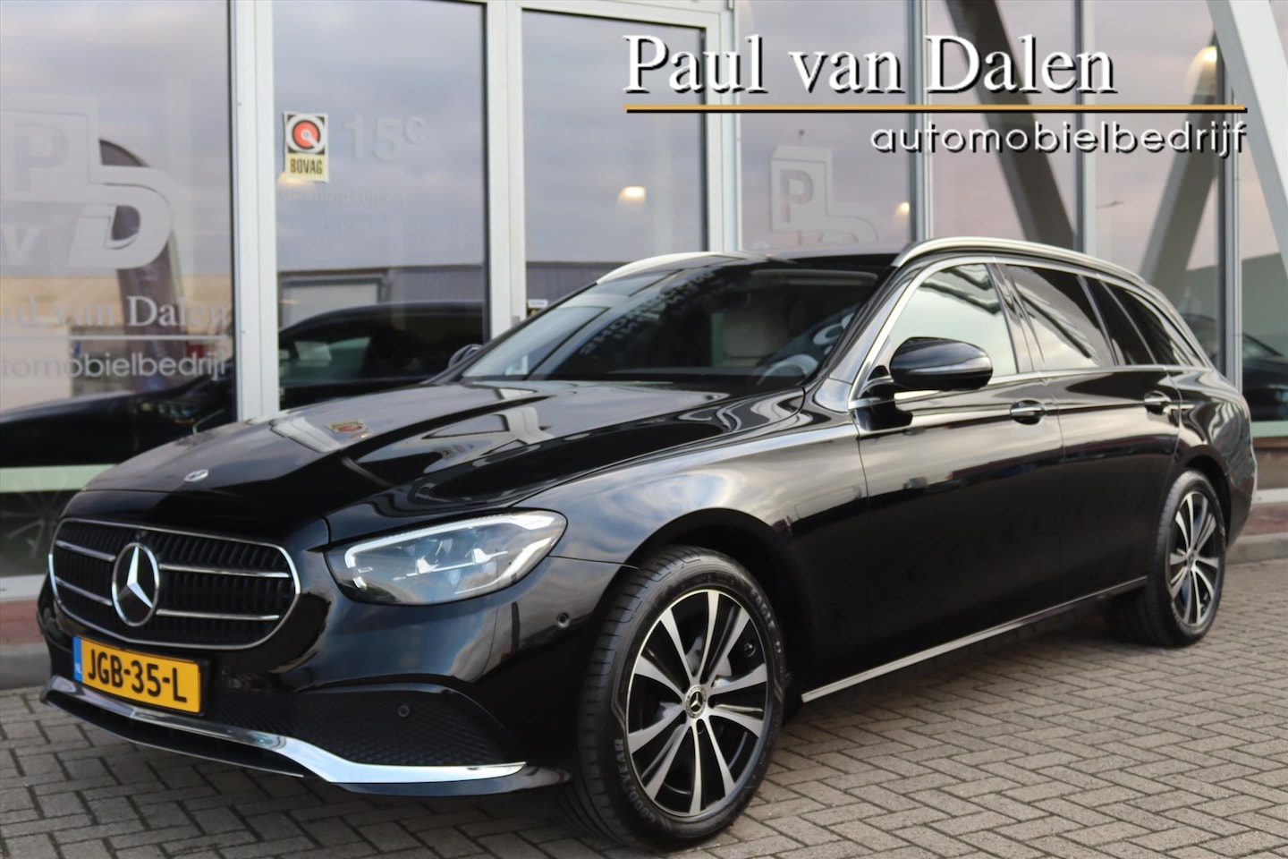 Mercedes-Benz E-klasse Estate - E300e 320PK AUTOMAAT(9) LUXURY LINE | Trekhaak | Navi | Keyless | 360 Camera | Half Leer | - AutoWereld.nl
