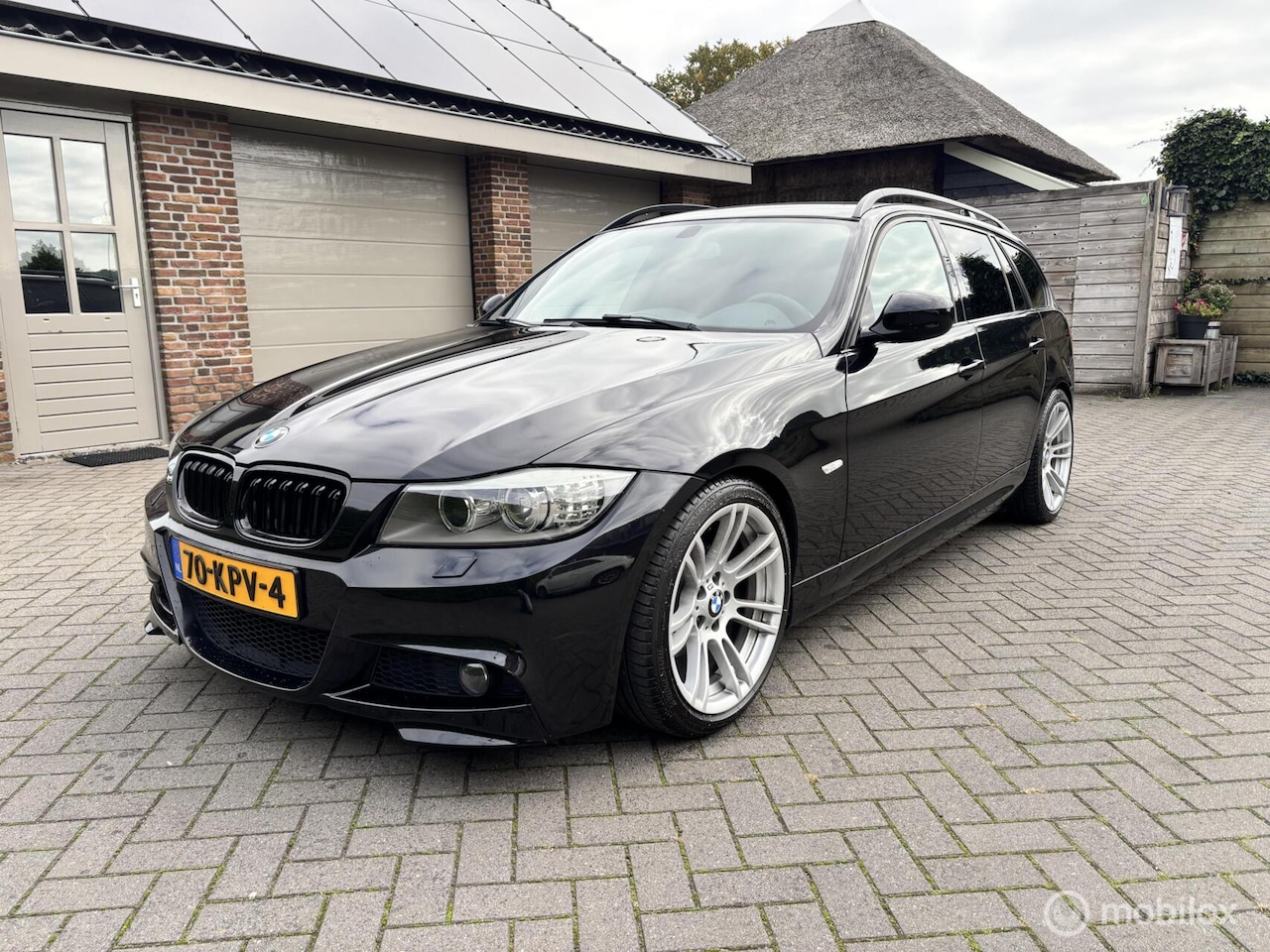 BMW 3-serie Touring - 318i Business Line M Sport 318i Business Line M-Sport - AutoWereld.nl