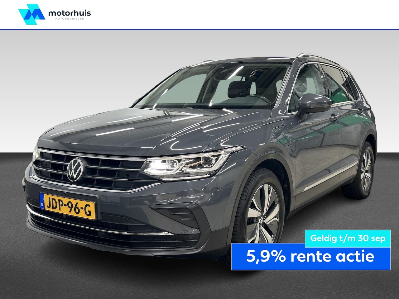 Volkswagen Tiguan - 1.4 TSI PHEV 245PK AUTOMAAT ELEGANCE PANO VIRTUAL TREKHAAK WINTERPACK - AutoWereld.nl