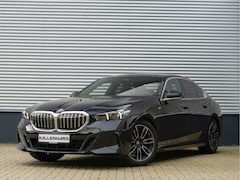 BMW 5-serie - 520i M-Sport - Pano - Driving Ass Plus - Harman Kardon - Stoelventilatie