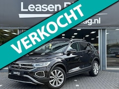 Volkswagen T-Roc - 1.5 TSI Life Business Panorama / Memory / Trekhaak