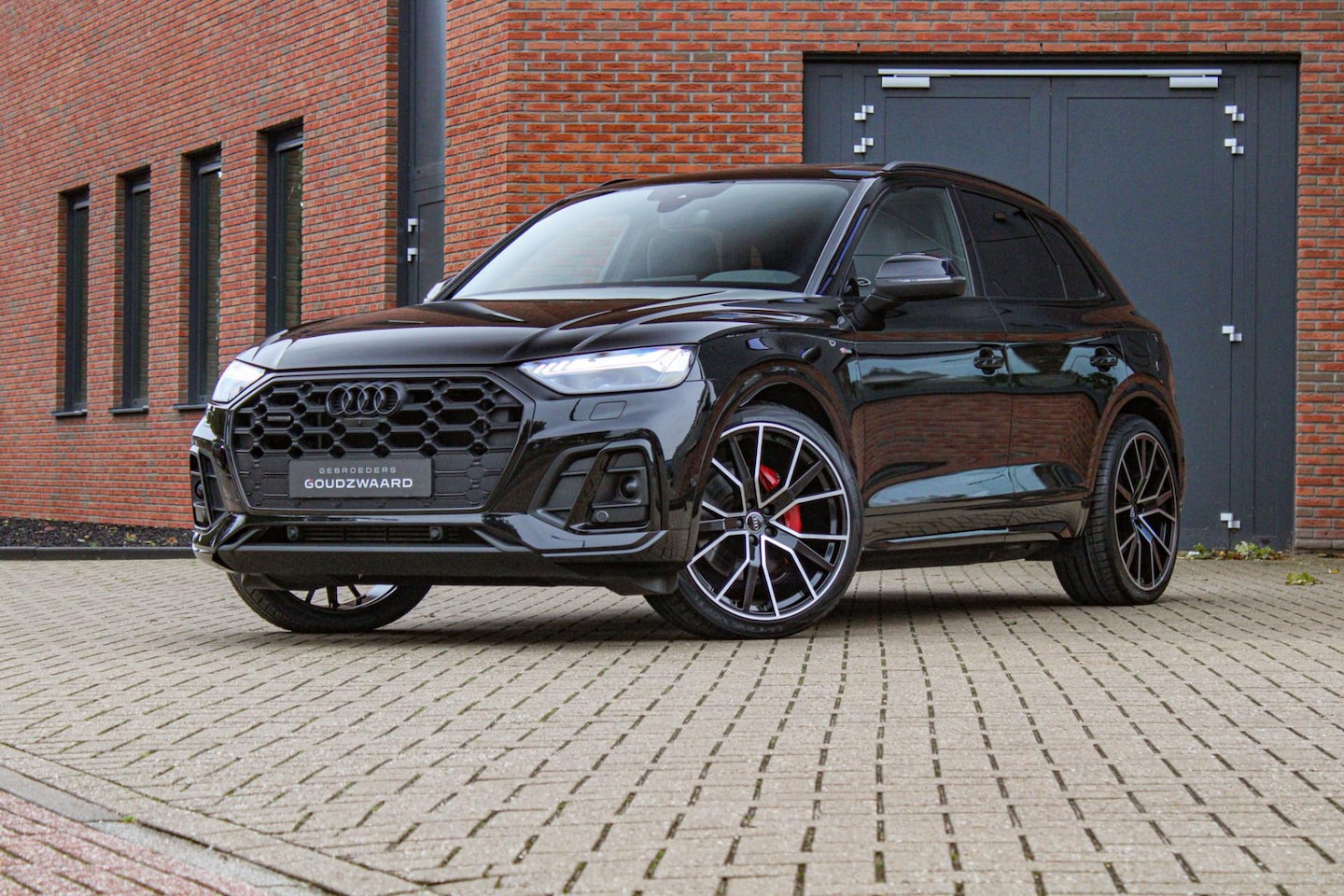 Audi Q5 - 55 TFSI e quattro Competition | Luchtvering | Pano | Memory | B&O | Massage - AutoWereld.nl