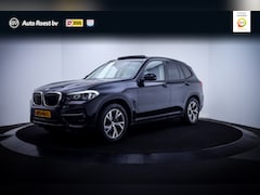 BMW X3 - 20iA xDr. ADVANTAGE Edition Plus PANO | CAMERA | CARPLAY | HIFI | ELEK TREKHAAK | DAB | NA