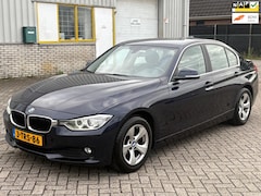 BMW 3-serie - 320i 170 PK AUT Bj 2014 Dynamics Edition Executive Ecc Airco Prof Navi Xenon Led Pdc Cruis
