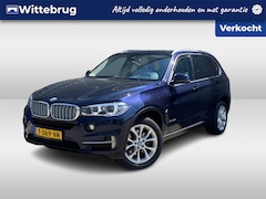 BMW X5 - xDrive40e iPerformance High Executive / Pano / Parkeersensoren V+A / Camera / Leder / Navi