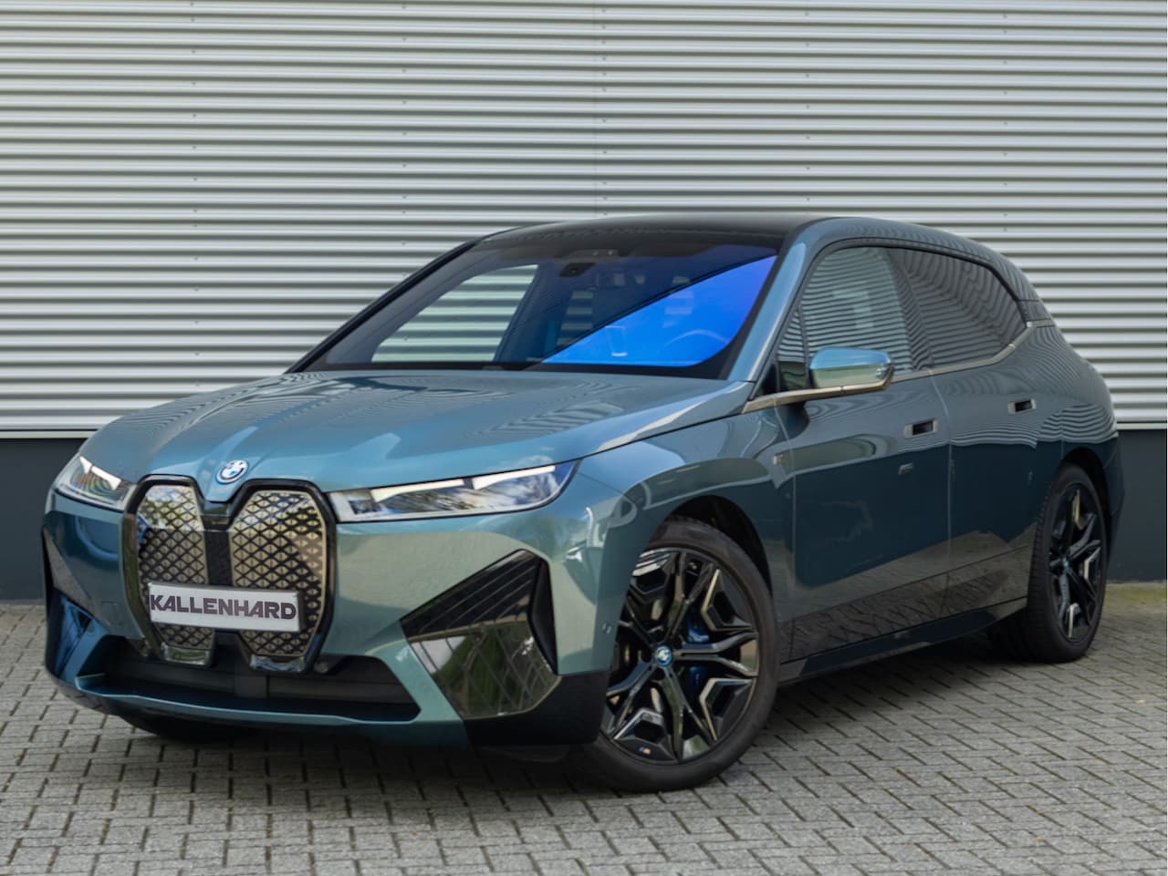 BMW iX - M60 - Pano - Bowers & Wilkins - Trekhaak - Stoelventilatie - AutoWereld.nl