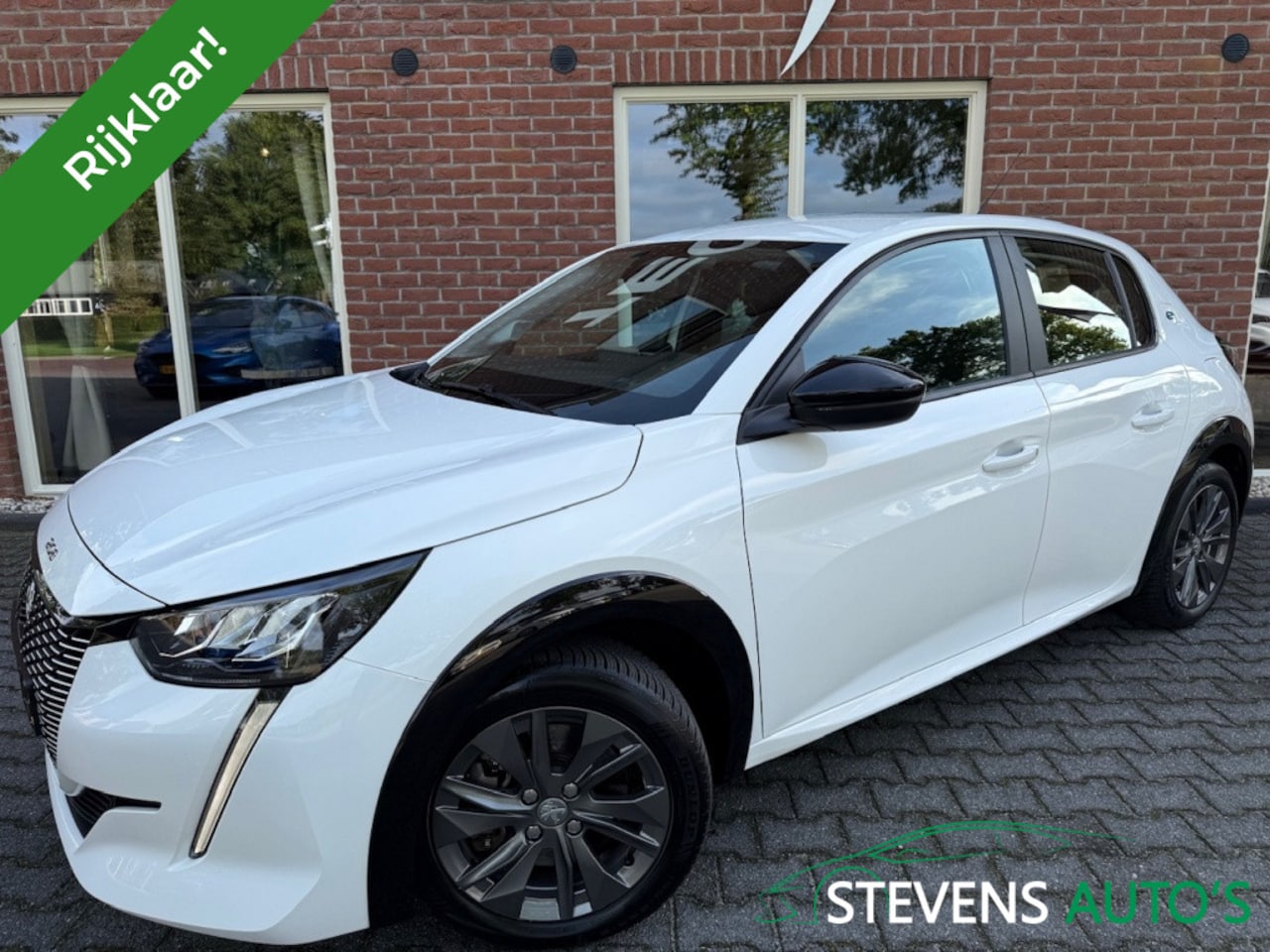 Peugeot e-208 - EV Active Pck 50 kWh RIJKLAAR / NAVI / AIRCO / CRUISE / PDC / LM - AutoWereld.nl