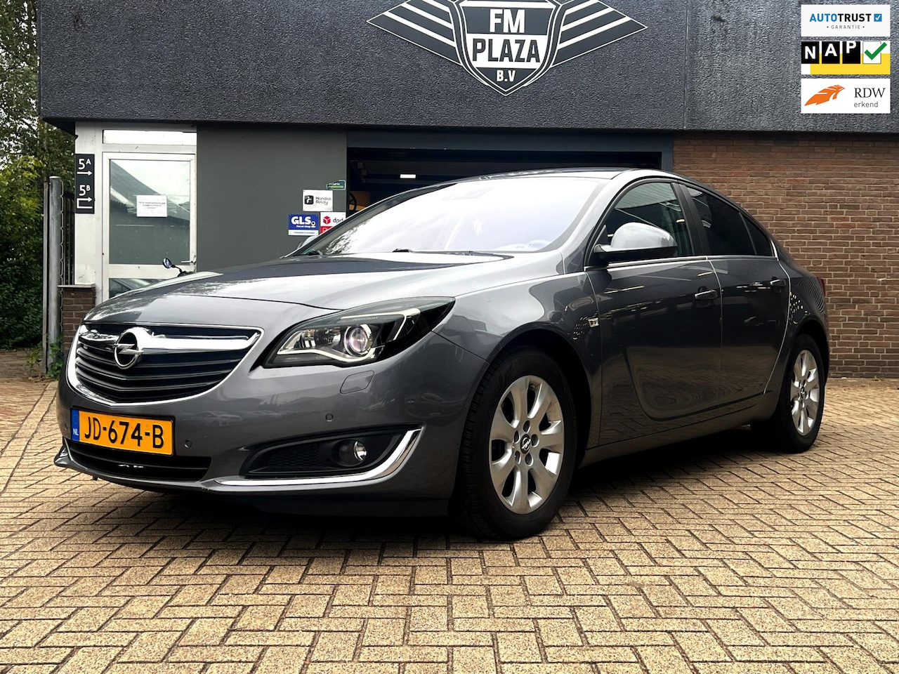 Opel Insignia - 1.4 T EcoFLEX Business+ Leder_xenon_Trekh_ - AutoWereld.nl