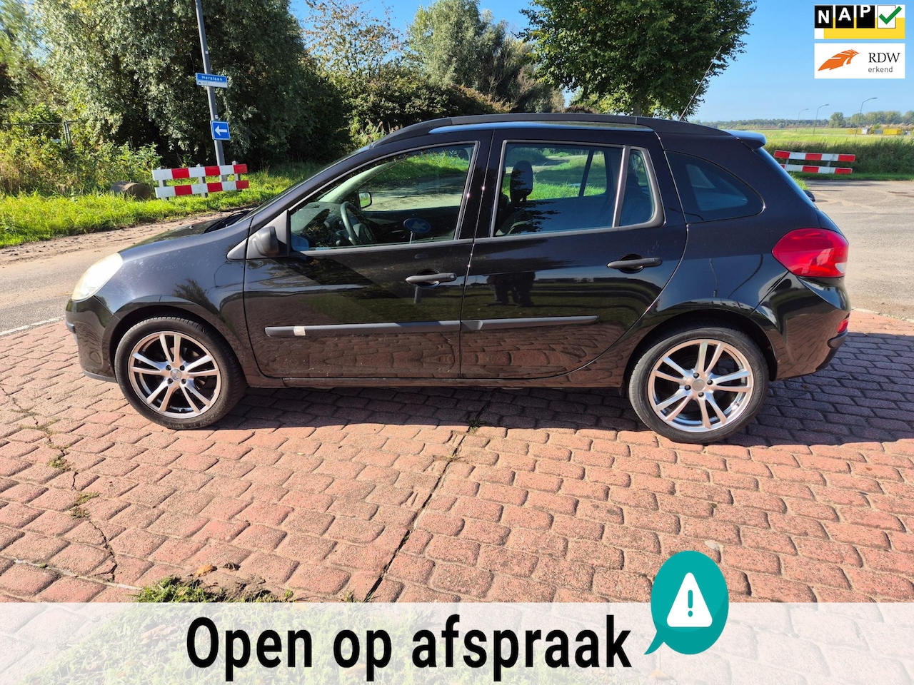 Renault Clio Estate - 1.2-16V Corporate 1.2-16V Corporate - AutoWereld.nl
