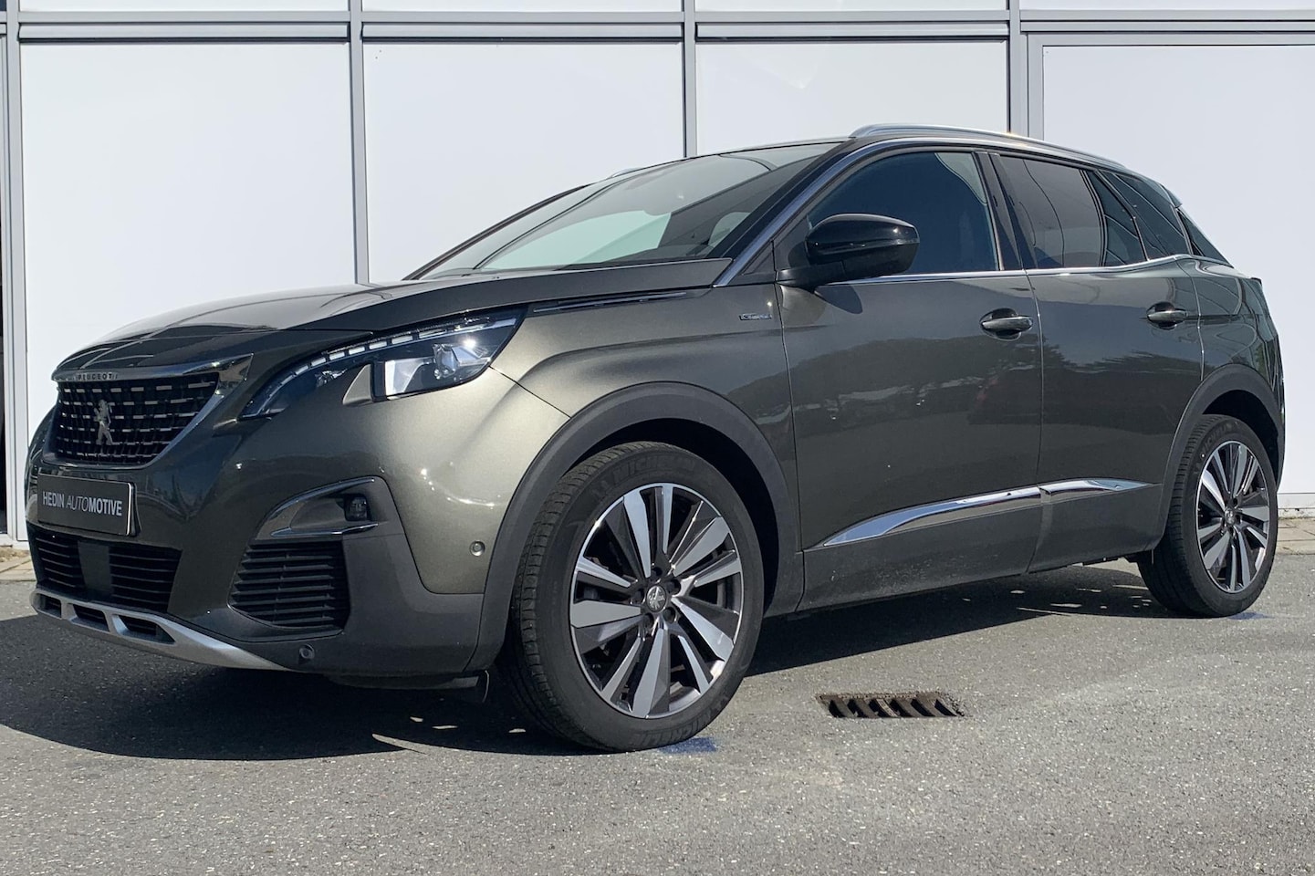 Peugeot 3008 - 1.2 130PK GT Line | Navigatie | Trekhaak | Keyless entry | 19"LMV | Full Led | - AutoWereld.nl