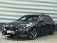 BMW i5 Touring - eDrive40 M-Sport Pro - Onderstel Prof - Pano - Trekhaak - Driving Ass Prof