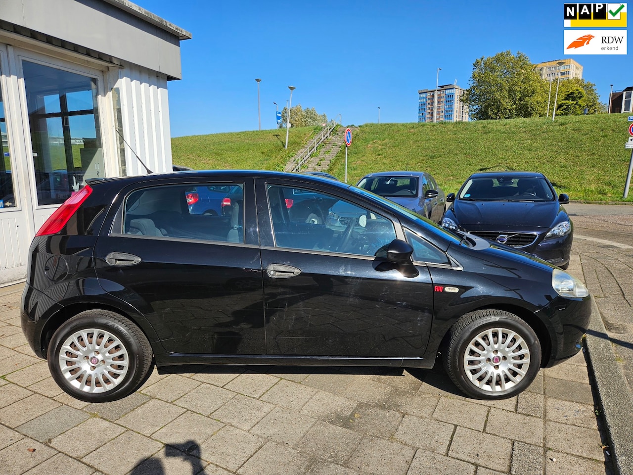 Fiat Grande Punto - 1.4 Active Airco - AutoWereld.nl