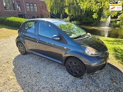 Toyota Aygo - 1.0-12V + 5-deurs AIRCO *apk:09-2026