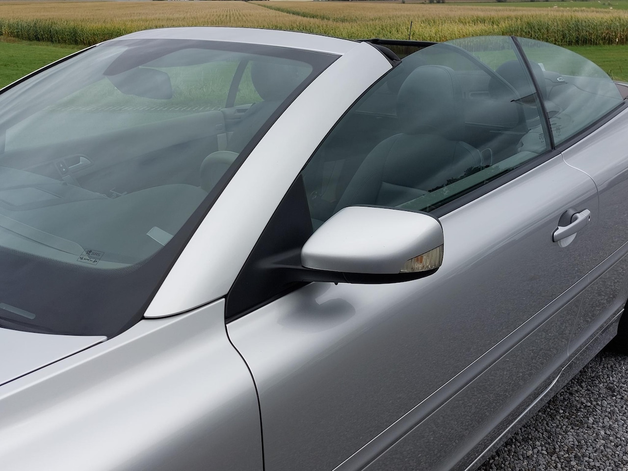 Volvo C70 Convertible - 2.4i Momentum AUTOMAAT | rijklaarprijs!! - AutoWereld.nl