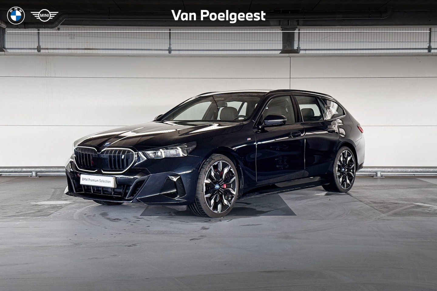 BMW i5 Touring - eDrive40 M Sport Edition | M Sportpakket Pro | Comfortstoelen voor - AutoWereld.nl