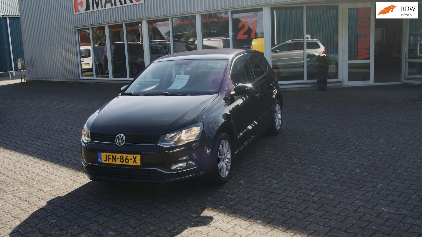 Volkswagen Polo - 1.0 Comfortline 75 PK dealeronderhouden - AutoWereld.nl