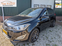 Hyundai i20 - 1.2i Go Airco 5 deurs licht metaal velgen