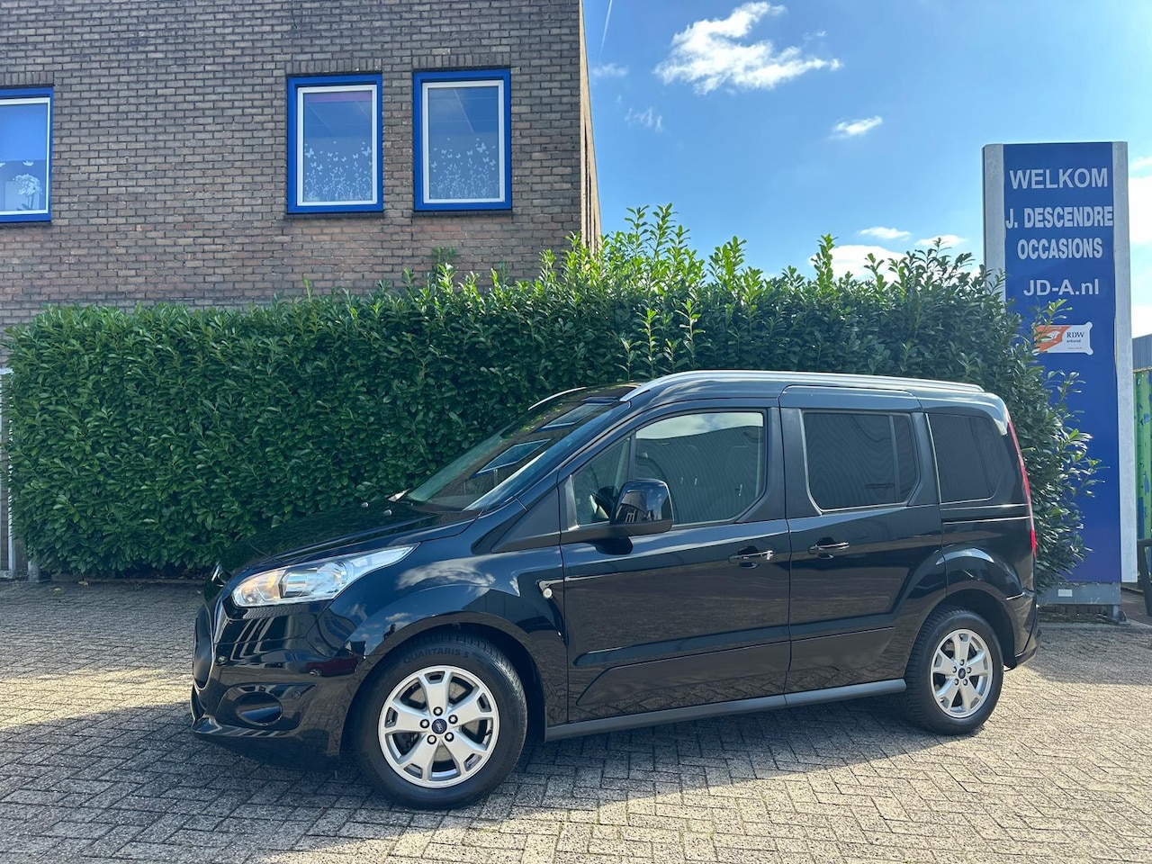 Ford Tourneo Connect Compact - 1.0 Titanium Climate C, Cruise C, Stoelverw, Pdc!!!! - AutoWereld.nl