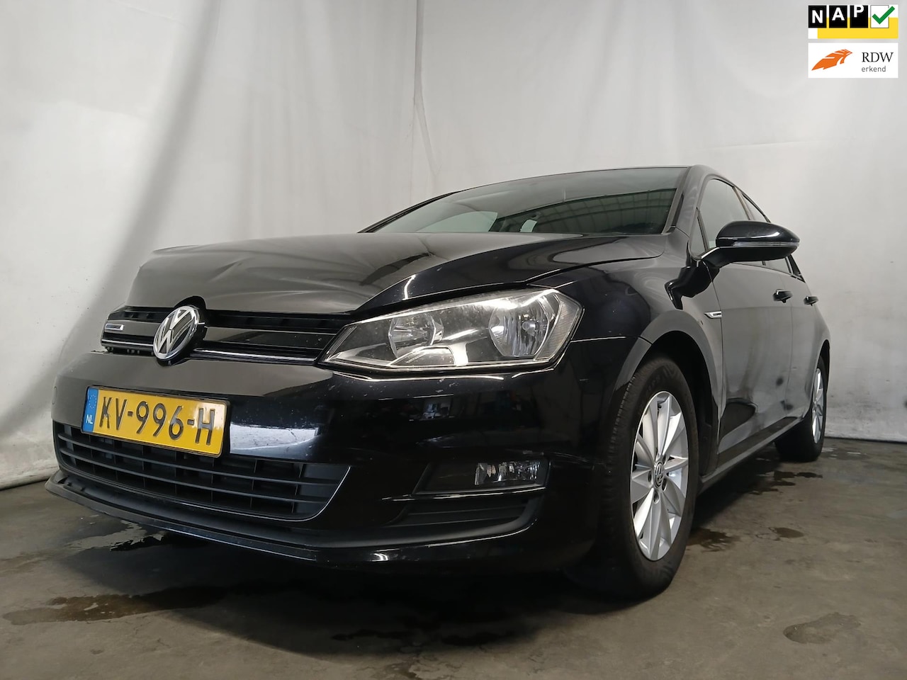 Volkswagen Golf - 1.0 TSI Edition - Airco - Schade - AutoWereld.nl