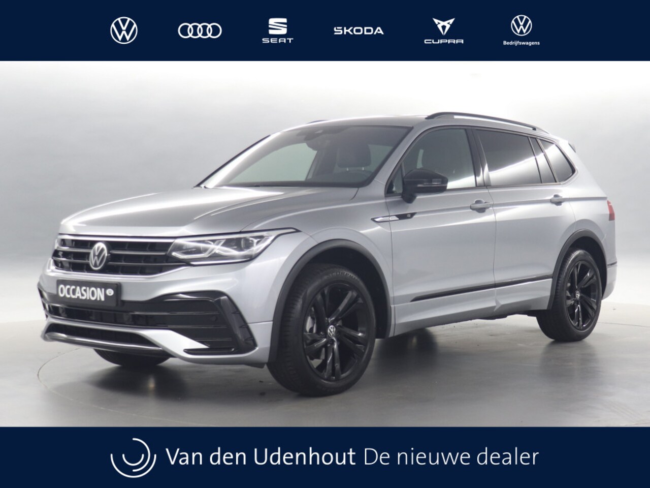 Volkswagen Tiguan Allspace - 1.5 TSI R-Line Business 7p. Black Style | LED Matrix | Camera | wegkl. trekhaak - AutoWereld.nl