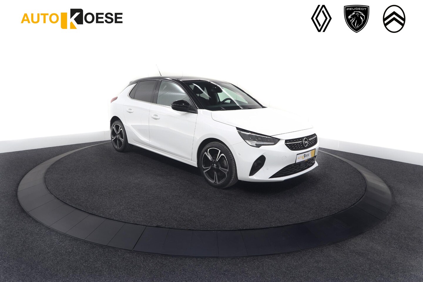 Opel Corsa - 1.2 Turbo 100 Ultimate | Panoramadak | Camera | Dodehoekdetectie | Apple Carplay - AutoWereld.nl