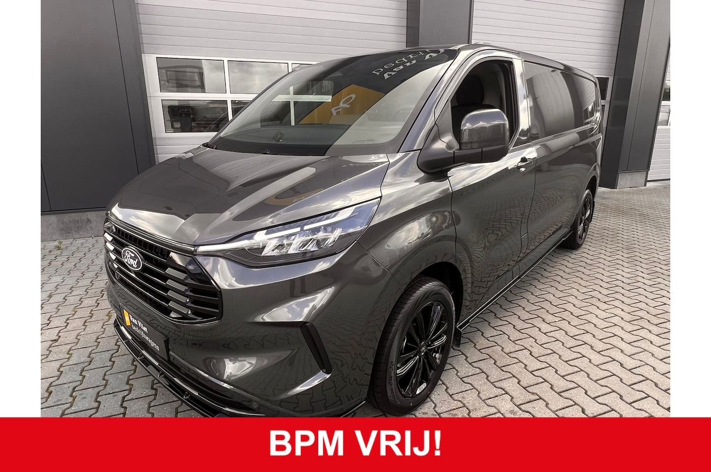 Ford Transit Custom - 320 2.0 TDCI L2H1 Limited Nieuw direct rijden VVB243 BPM vrij! Benut nu nog uw voordeel! - AutoWereld.nl