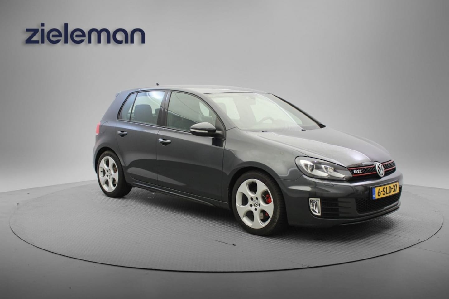 Volkswagen Golf - 2.0 GTI 211 PK - Camera, Navi, Clima, Cruise - AutoWereld.nl