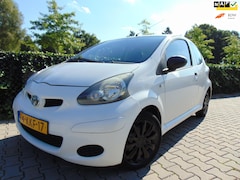 Toyota Aygo - 1.0-12V Access 3-DRS. , Stuurbekrachtiging , Zuinige Auto