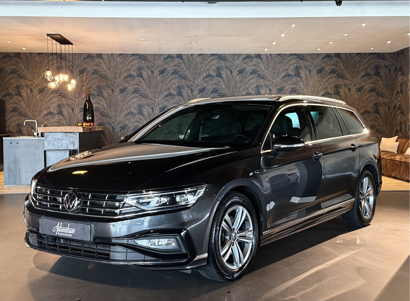 Volkswagen Passat Variant - 1.5 TSI R-Line I Pano I VOL! - AutoWereld.nl