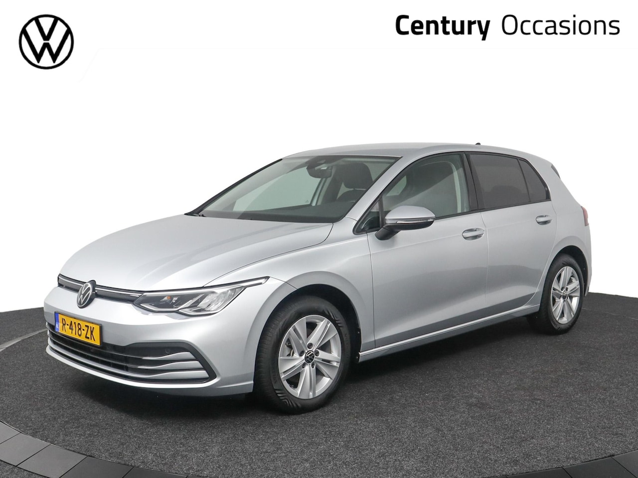 Volkswagen Golf - 1.0 TSI 110Pk Life / Camera / Trekhaak / Clima / Navi - AutoWereld.nl